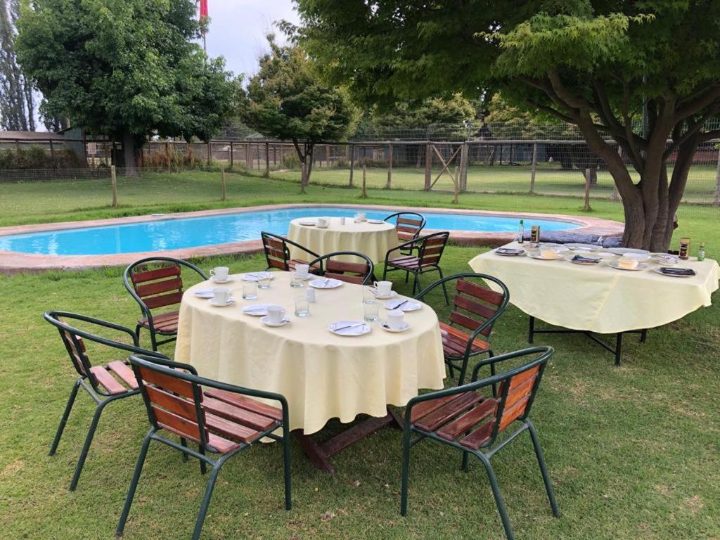 Casa Ciervos Pensión *
